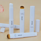 Lakerain™ White Stick 2-in-1 – Adaptive Foundation